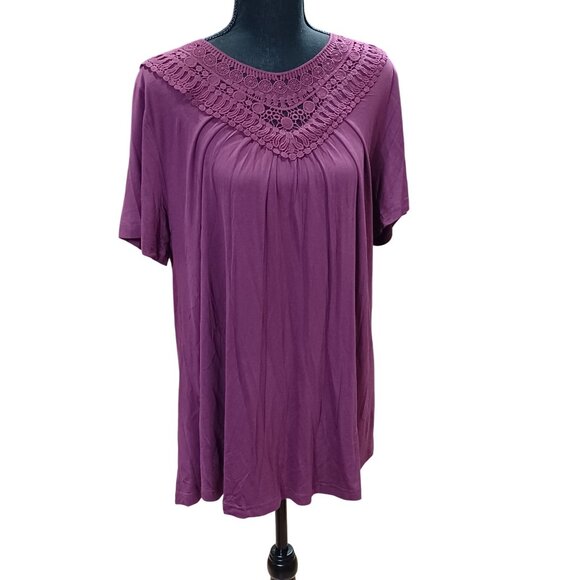A.Jesdani Womens Lace Yoke Top 1X Rayon/Spandex Purple Short Sleeve Blouse Top - Picture 1 of 10